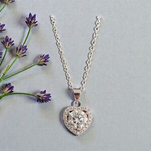 2carat MOISSANITE in 925 heart silver  Dazzling Silver Heart Necklace.